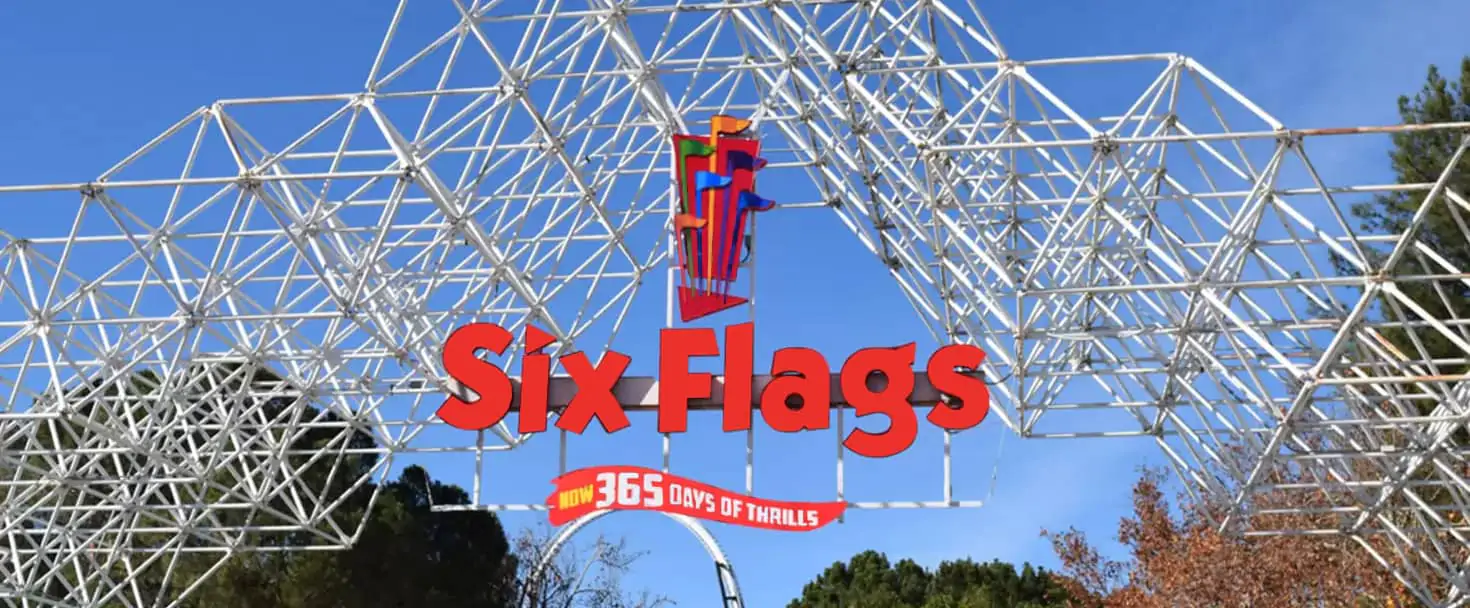 six-flags-channel-letter-sign.jpg